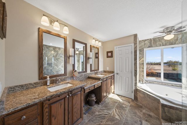 11409 Ware Seguin, Schertz, TX 78154