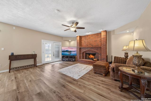 11409 Ware Seguin, Schertz, TX 78154