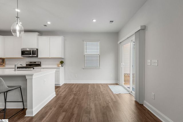 829 Apple Creek Trail, Greer, SC 29651