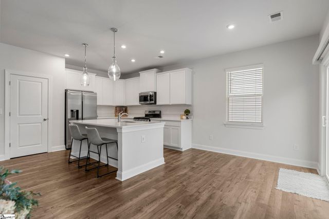 829 Apple Creek Trail, Greer, SC 29651