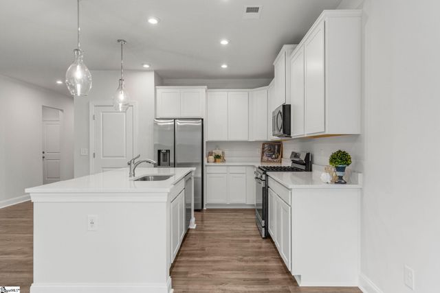 829 Apple Creek Trail, Greer, SC 29651