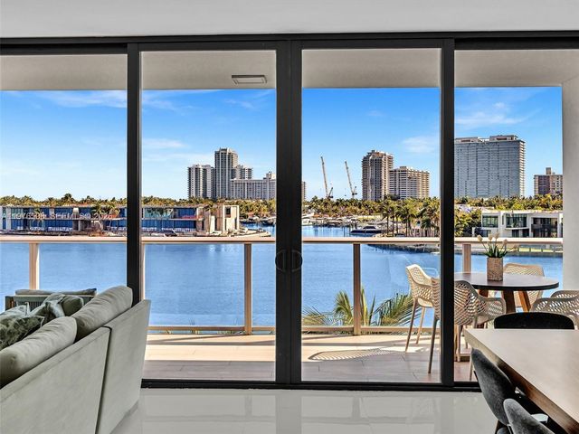 10201 E Bay Harbor Dr 401, Bay Harbor Islands, FL 33154