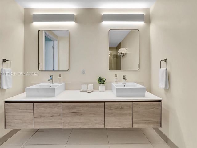 10201 E Bay Harbor Dr 401, Bay Harbor Islands, FL 33154