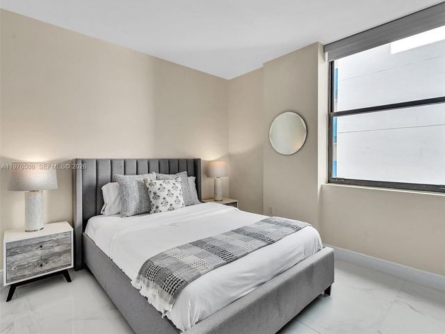 10201 E Bay Harbor Dr 401, Bay Harbor Islands, FL 33154