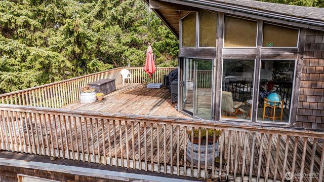 1292 Holland Drive, Grayland, WA 98547