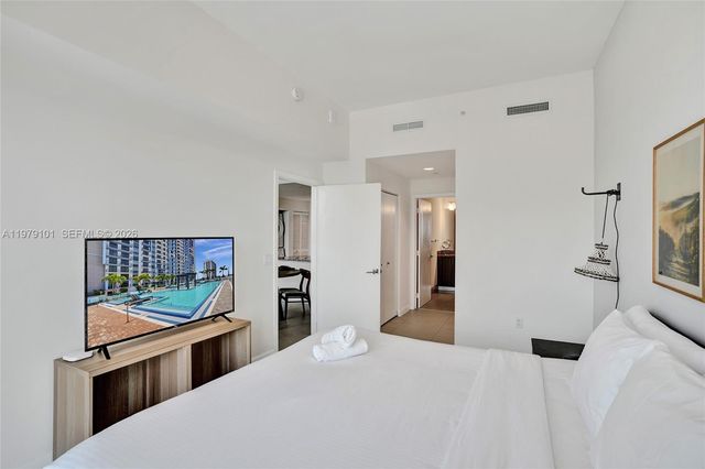 5350 NW 84th Ave 1804, Doral, FL 33166