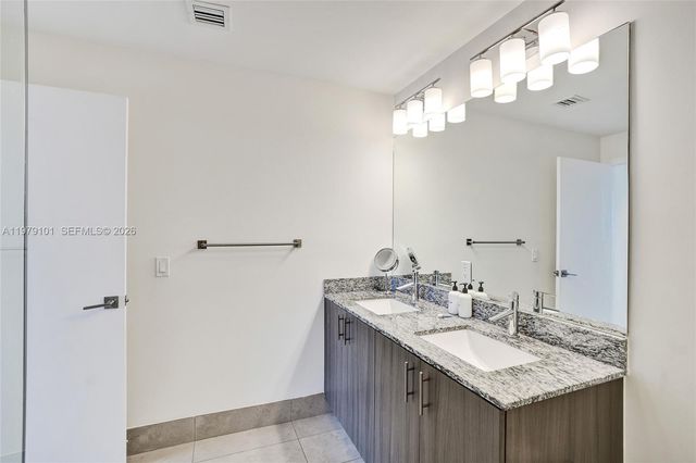 5350 NW 84th Ave 1804, Doral, FL 33166