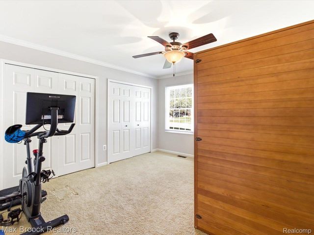 1561 S Delano Street, St. Clair, MI 48079