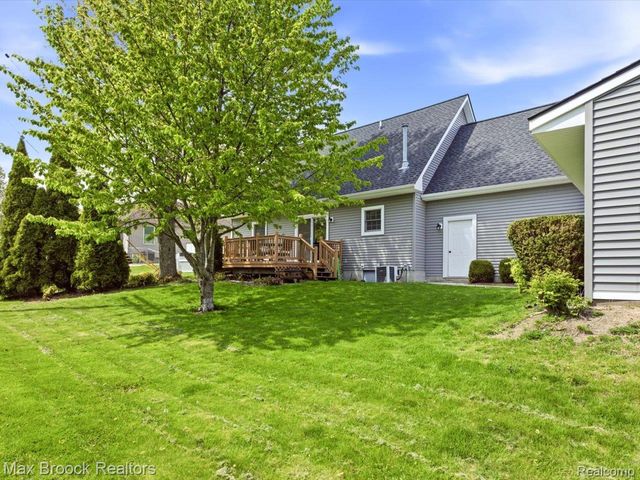 1561 S Delano Street, St. Clair, MI 48079
