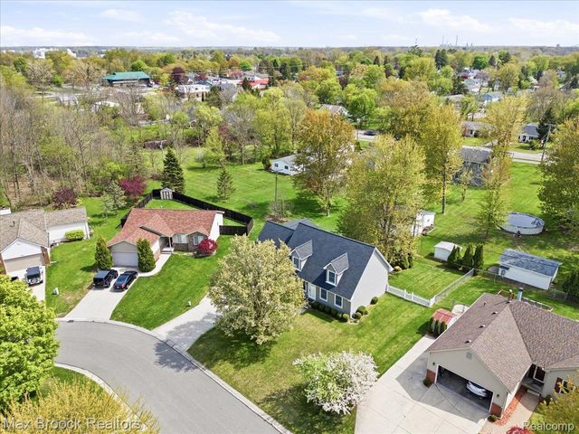 1561 S Delano Street, St. Clair, MI 48079