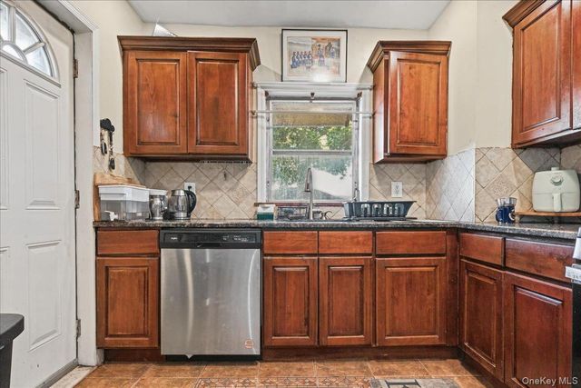 11507 103rd Avenue, Richmond Hill S., NY 11419