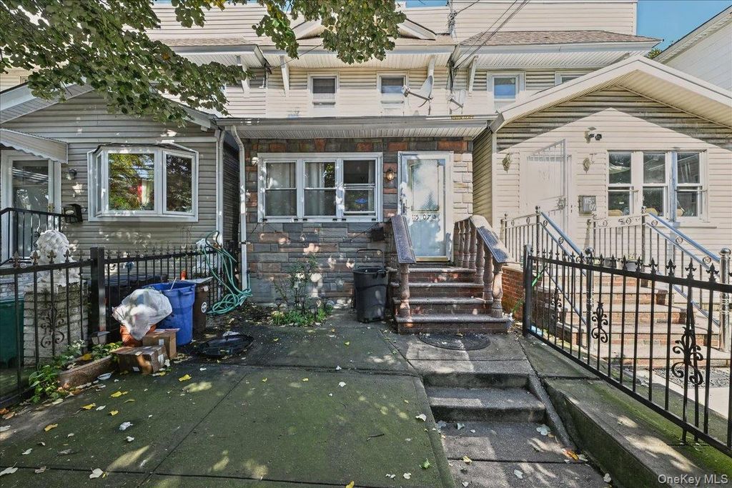 11507 103rd Avenue, Richmond Hill S., NY 11419 — photo 2