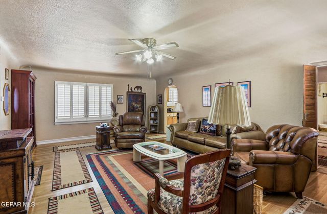 1007 KERBEY Avenue, El Paso, TX 79902