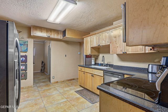 1007 KERBEY Avenue, El Paso, TX 79902