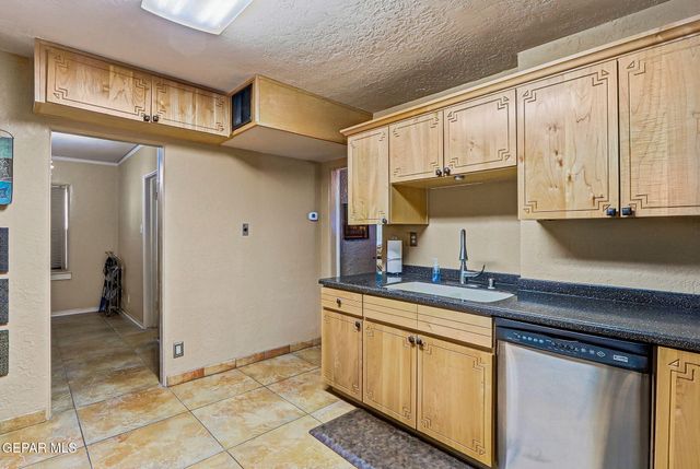 1007 KERBEY Avenue, El Paso, TX 79902