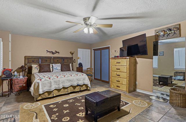 1007 KERBEY Avenue, El Paso, TX 79902