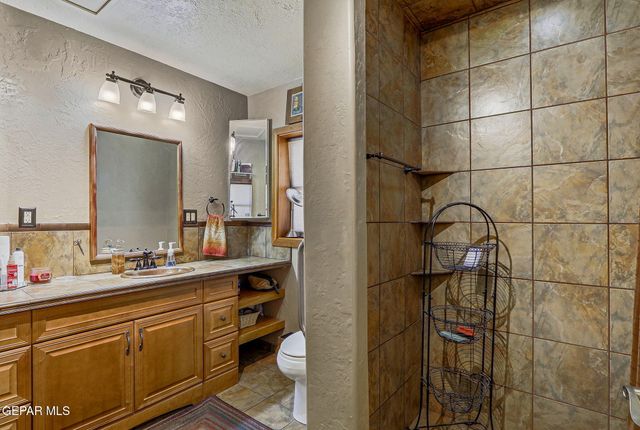 1007 KERBEY Avenue, El Paso, TX 79902