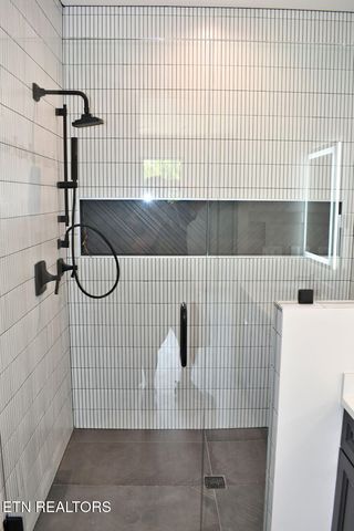 208 Granite Drive, Sevierville, TN 37876