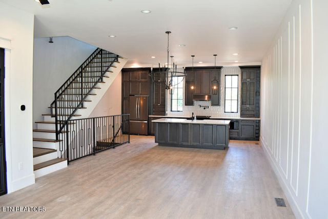 208 Granite Drive, Sevierville, TN 37876