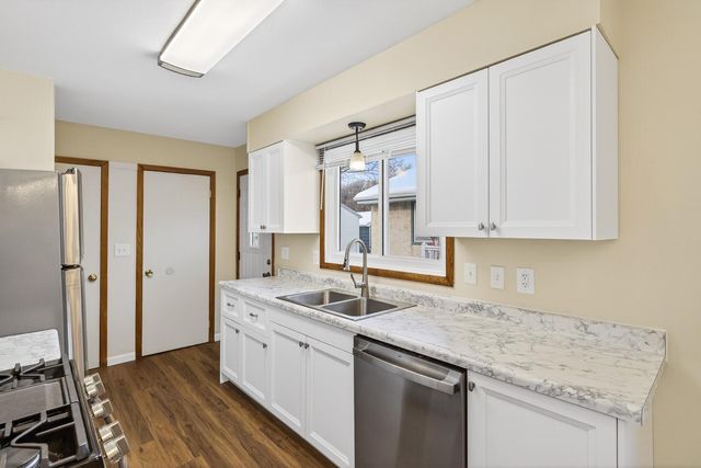 333 Arbor Street, Saint Paul, MN 55102