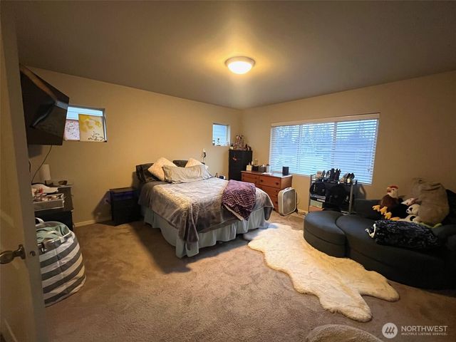 2813 176th Street Ct E, Tacoma, WA 98445