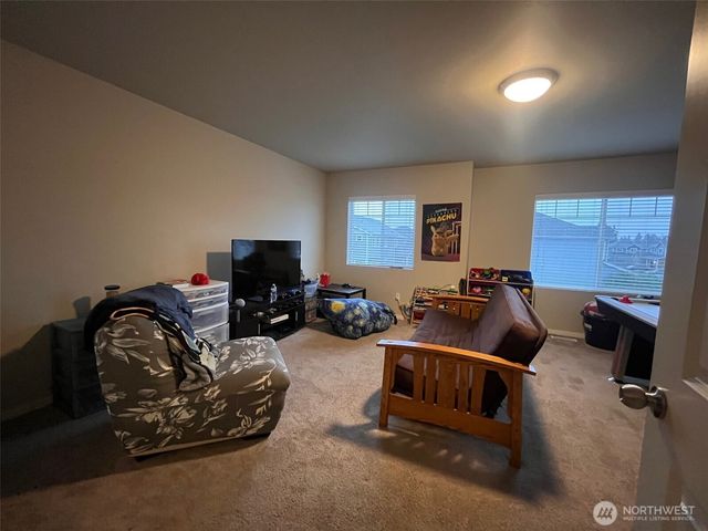 2813 176th Street Ct E, Tacoma, WA 98445