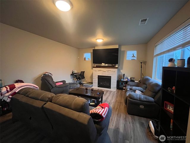 2813 176th Street Ct E, Tacoma, WA 98445