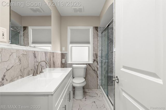 1645 Robindale Avenue, Dearborn, MI 48128