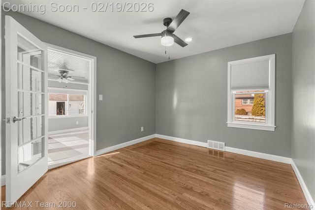 1645 Robindale Avenue, Dearborn, MI 48128