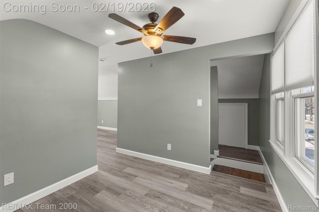 1645 Robindale Avenue, Dearborn, MI 48128