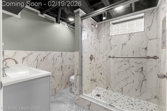 1645 Robindale Avenue, Dearborn, MI 48128