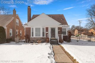 1645 Robindale Avenue, Dearborn, MI 48128