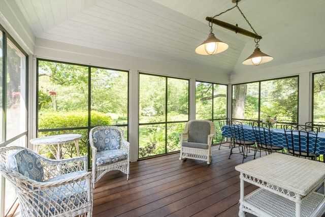 322 West St, Carlisle, MA 01741