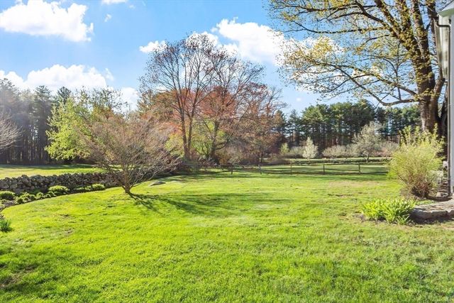322 West St, Carlisle, MA 01741