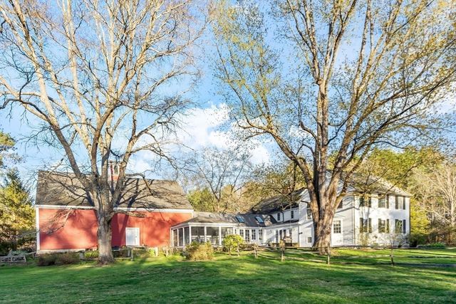 322 West St, Carlisle, MA 01741