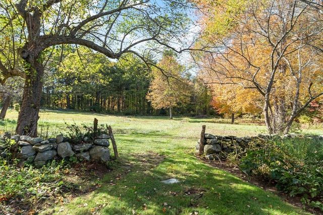 322 West St, Carlisle, MA 01741