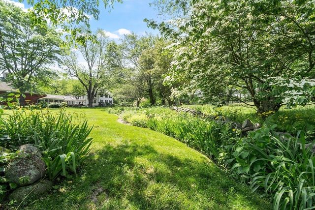 322 West St, Carlisle, MA 01741