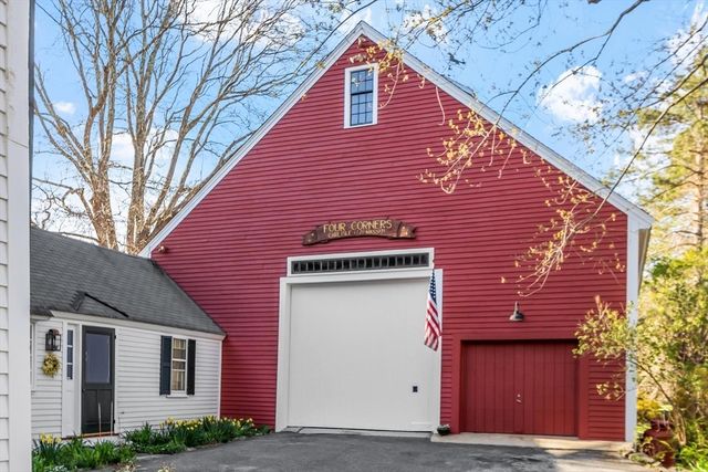 322 West St, Carlisle, MA 01741