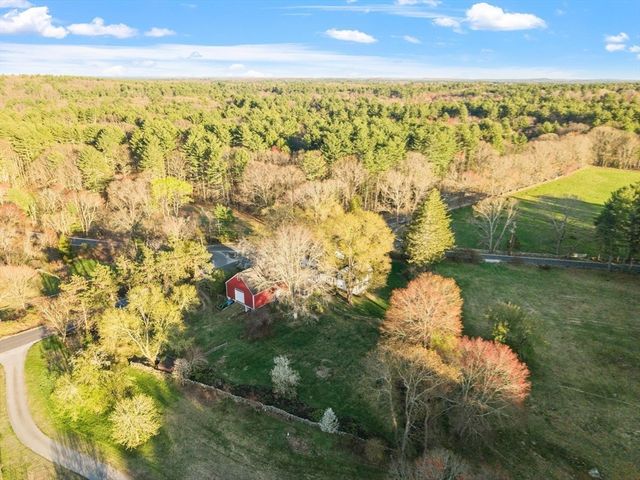 322 West St, Carlisle, MA 01741