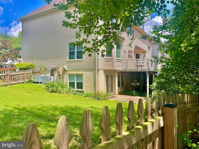 12 LEATHERLEAF CT, Gaithersburg, MD 20878