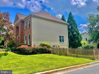 12 LEATHERLEAF CT, Gaithersburg, MD 20878