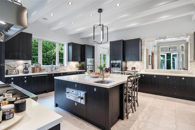 9741 W Suburban Drive, Pinecrest, FL 33156