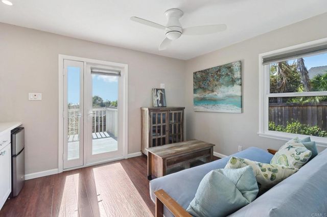 1607 Hunsaker Street, Oceanside, CA 92054