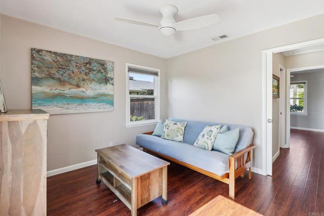 1607 Hunsaker Street, Oceanside, CA 92054