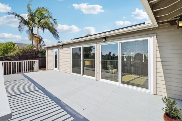 1607 Hunsaker Street, Oceanside, CA 92054