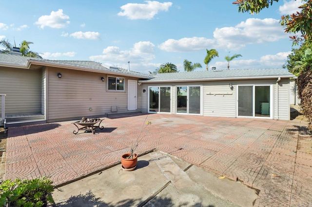 1607 Hunsaker Street, Oceanside, CA 92054