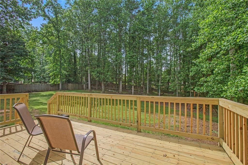 Image 23 of property listing at 2482 Windchase Court, Buford, GA 30518