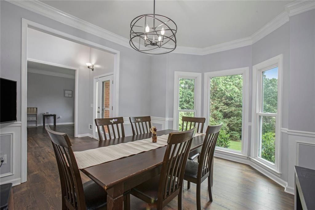 Image 4 of property listing at 2482 Windchase Court, Buford, GA 30518