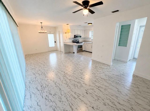 21171 SW HONEYSUCKLE STREET, Dunnellon, FL 34431
