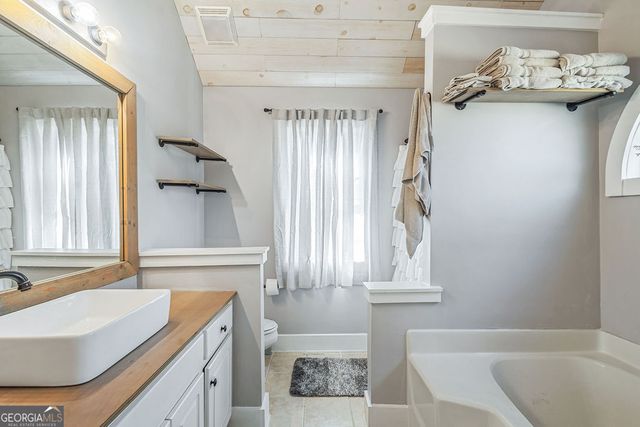 33 Thorntons Gap, Newnan, GA 30265